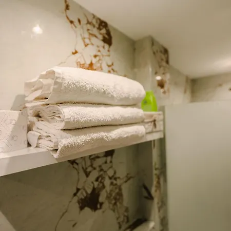 The Gallery Flat In The Core Of 地拉那